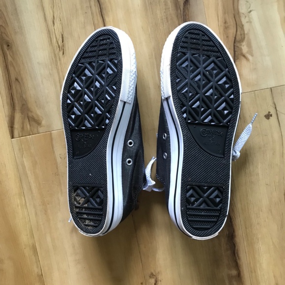 Converse - Picture 2 of 4